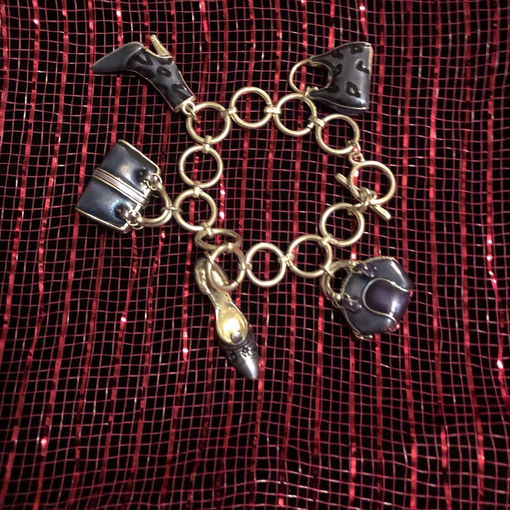 Bracelet boots & purses